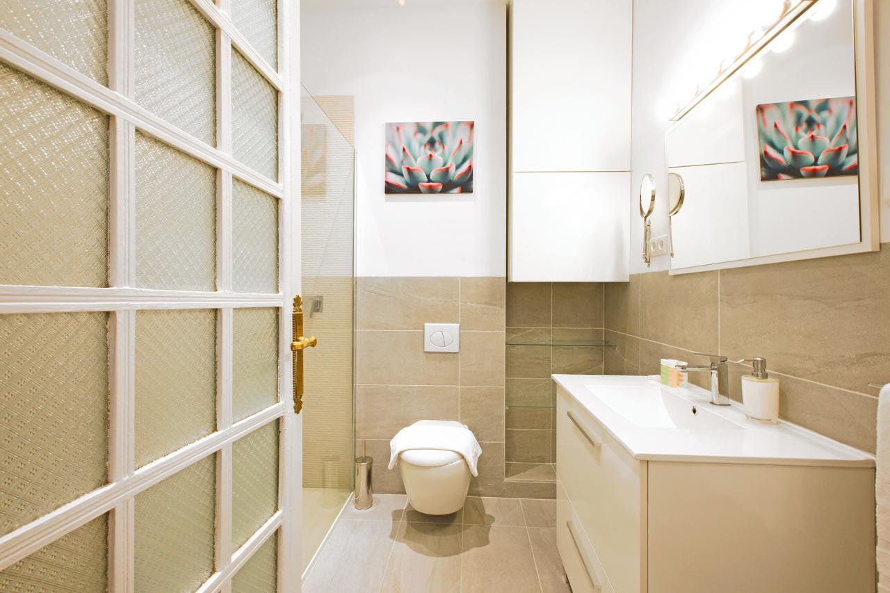 Reina Sofia Boutique I Apartman Madrid Kültér fotó